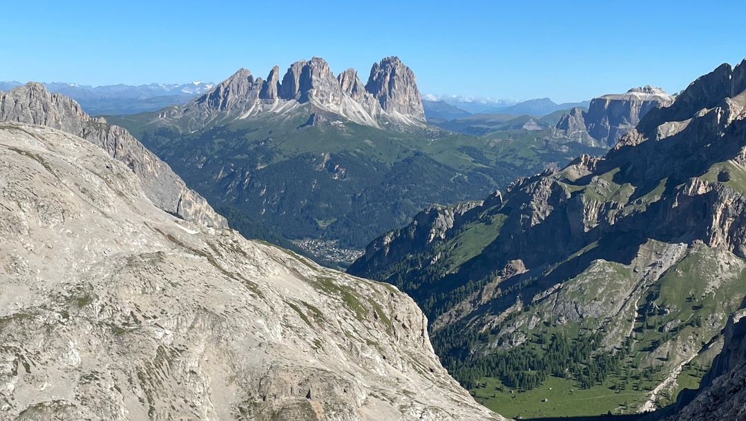 Cima Ombretola 2931m von Malga Boer ( Passo San Pellegrino) aus hochalpine Wanderung.