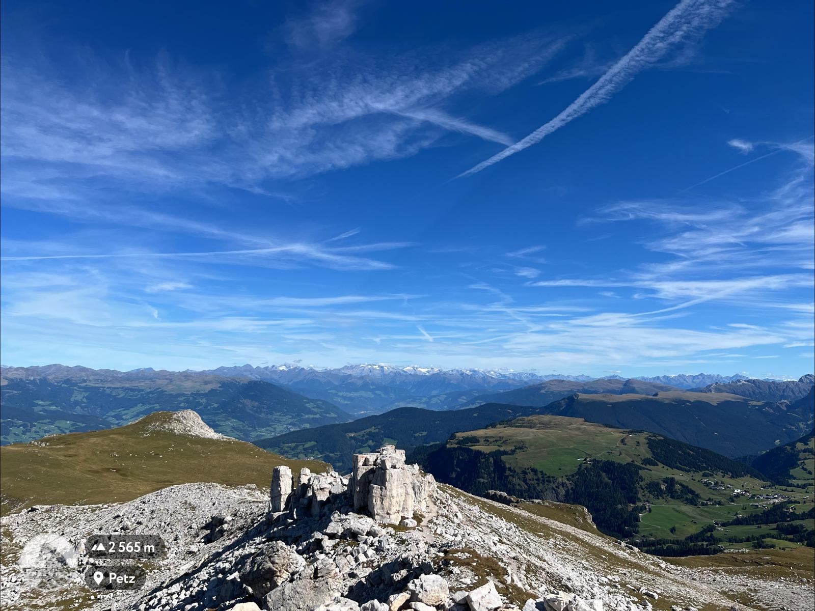 Petz 2563m die höchste Erhebung auf der Seiser Alm über die Bärenfalle. Anstrengende Bergwanderung.