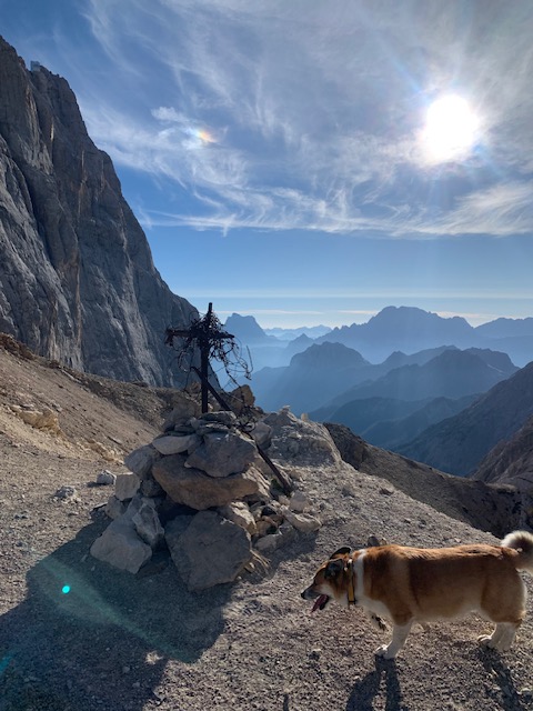 Marmolada: Hochalpine Überquerung von Alba di Canazei 1.527m über den Pas de Ombreta 2.702m zur Malga Ciapela 1.450m